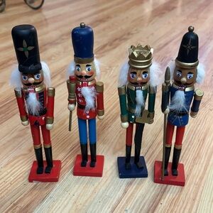 Nutcrackers. 4 count.  7 inches each
